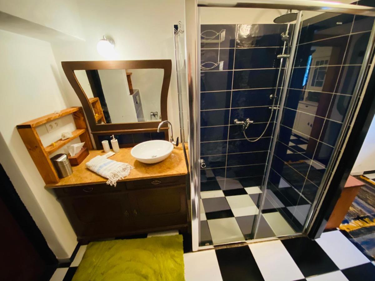 Libling Ruzovy Guest House บันสกา ชีอาว์นีซา ภายนอก รูปภาพ
