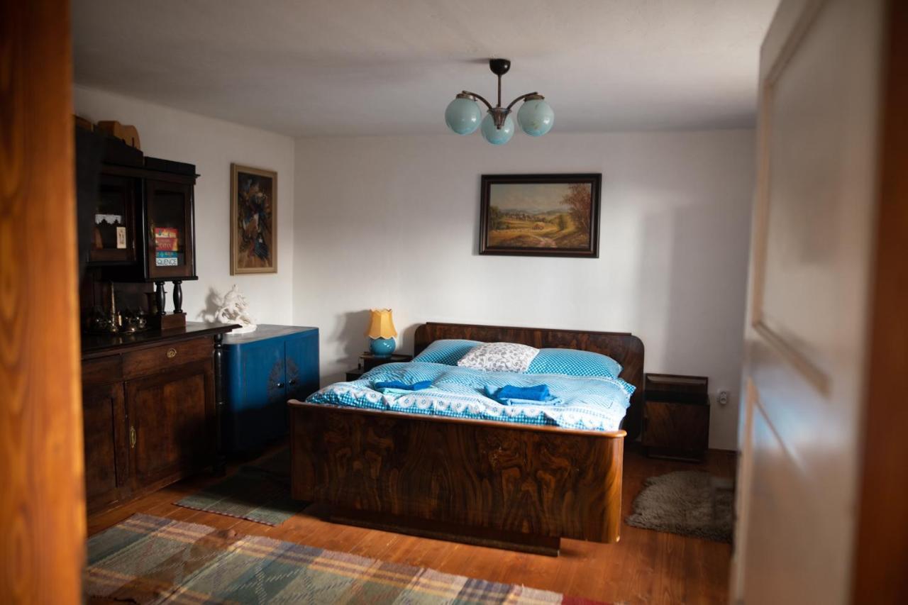 Libling Ruzovy Guest House บันสกา ชีอาว์นีซา ภายนอก รูปภาพ